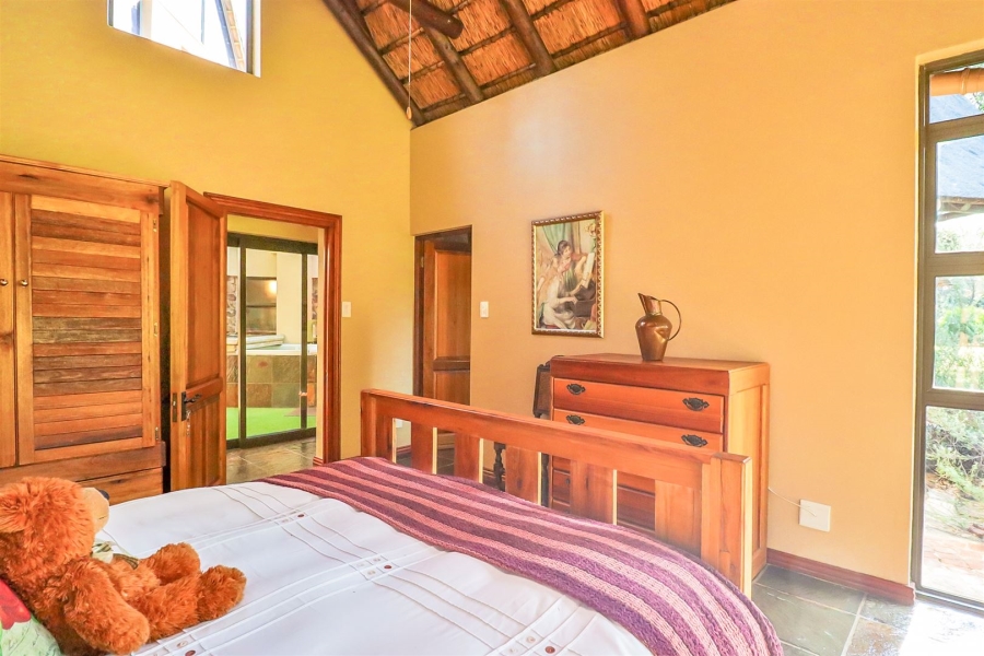 4 Bedroom Property for Sale in Kosmos North West